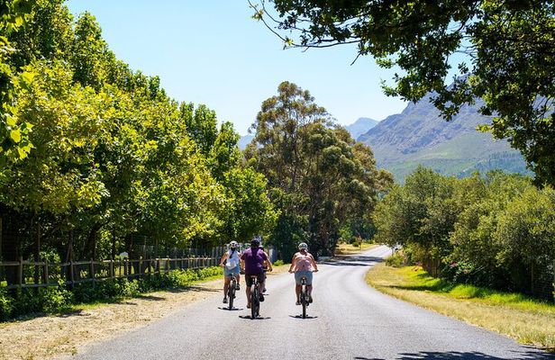Franschhoek Winelands Meander ©