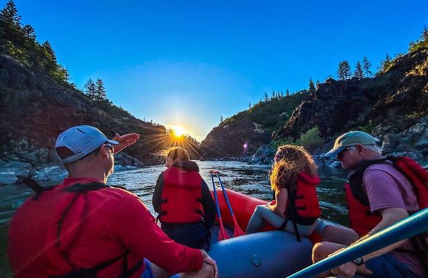 Rogue River Golden Hour Evening Float Trip