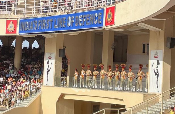 India and Pakistan Border Ceremony Transportation 