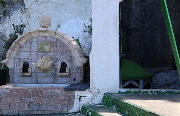 Half Day Kruja and Sari Salltik Cave Tour from Tirana