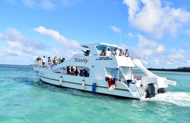 Hip Hop & Afrobeat Party Boat Punta Cana