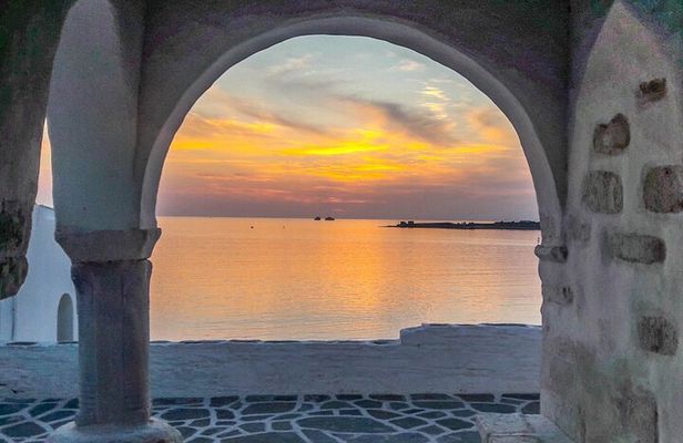 Half Day Tour: Lefkes village and Paroikia sunset 