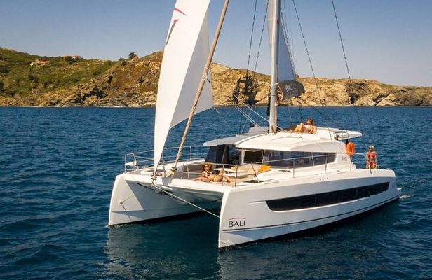 Hersonissos: Private Sunset Catamaran Cruise, Snack & Drinks