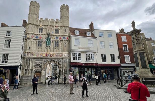 Canterbury Private 2 Hour Walking Tour with Green Badge Guide