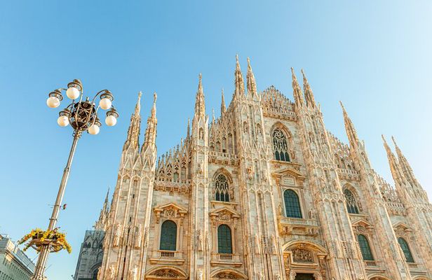 Skip the Line Guided Tour to Milan Cathedral & Duomo Rooftop