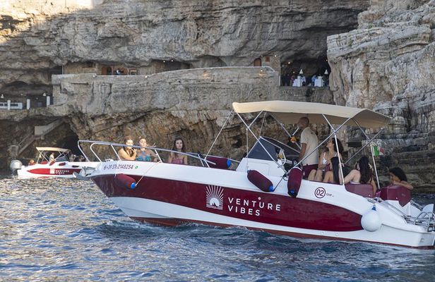 Monopoli Shared 2.5-Hour Boat Experience with Local Aperitif