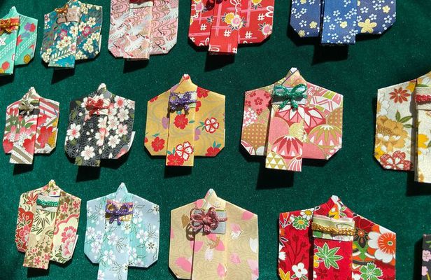 Make the one and only origami kimono in the world in Osaka