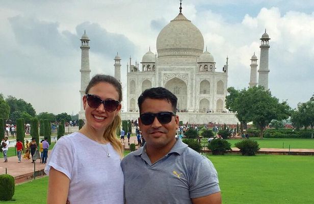 Taj Mahal & Agra Day trip by Gatimaan Express with Lunch