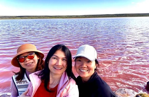 2 Days One Night Tour at Pink Lake Natures Window and Pinnacles