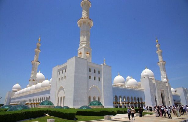 Abu Dhabi Sightseeing Tour From Dubai