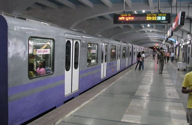 A Unique Experience of Kolkata Public Transport System