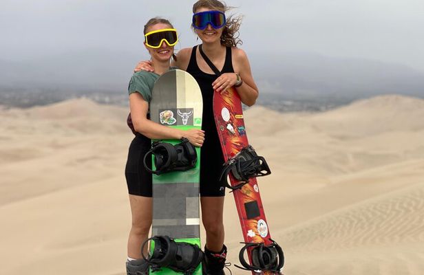 Sandboarding and Sandskiing Professional in Huacachina