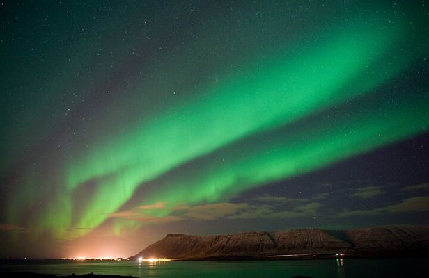 Private 4-hour Northern Lights Tour with Expert Local Guides