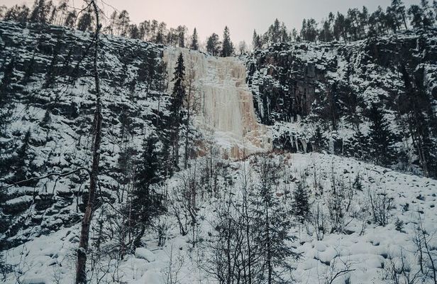 Korouoma Frozen Waterfall with Photography