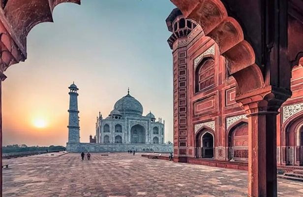 Private Multiday Golden Triangle Guided Tour with Ranthambore