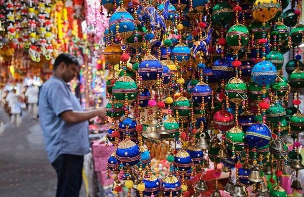 5 hours Little India, Kampong Glam, Chinatown with 9 Food Tasting