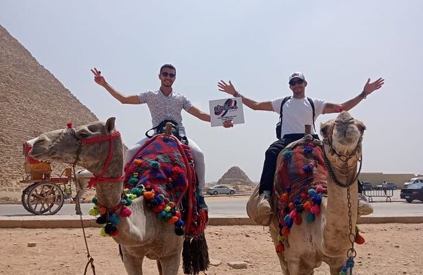 Giza Pyramids and Sphinx Half-Day Private Tour