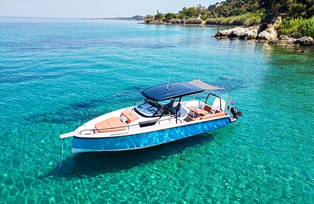 All inclusive VIP Zakynthos Boat Tour to Shipwreck & Blue Caves