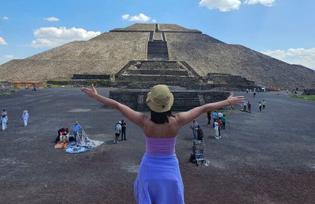 "Teotihuacán Morning & Afternoon Explore Without Tourist Traps