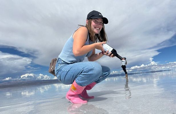 Salar de Uyuni private tour 1 day, with sunset
