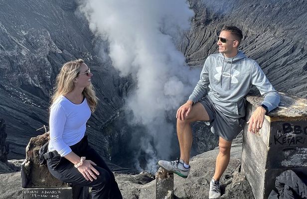 3-Day Tour: Mount Bromo & Ijen Crater from Surabaya or Malang