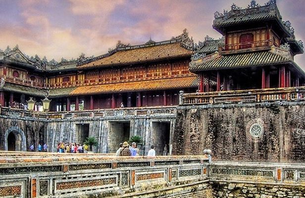 Hue Full-Day Tour through Hai Van Pass – Small Group Adventure