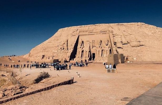 Abu Simbel from luxor Guided Day trip include admission& Lunch