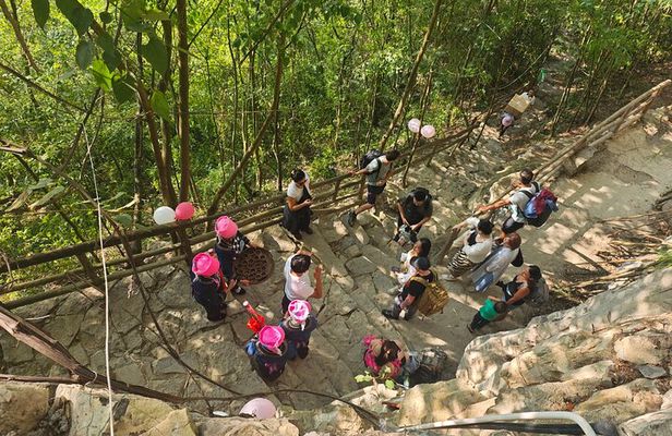 5 Days Guizhou Cave Tour Culture and Culinary Delights