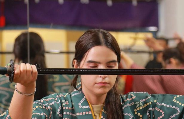 Trial slashing in Bushido with Samurai Sword real sharpnes