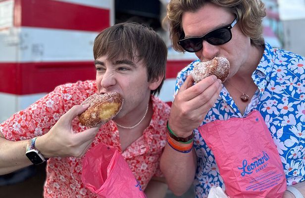 Hawaiian Food and Scenic Tour: Local Flavors and Top Sights