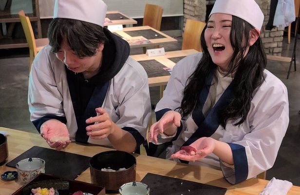 Sushi Making Class of Mt. Fuji near by Arakurayama sengen park