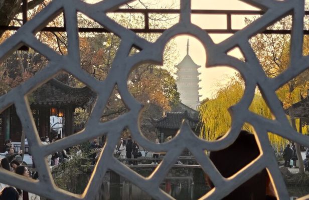 Gardens & Water Town of Suzhou Day Trip from Shanghai