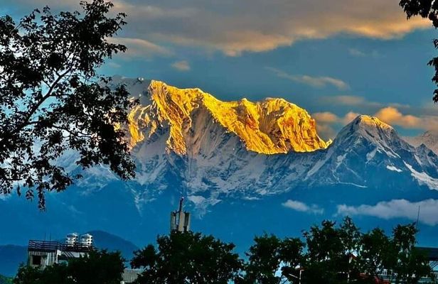 Luminous Sarangkot: A Breathtaking View of the Himalayas"