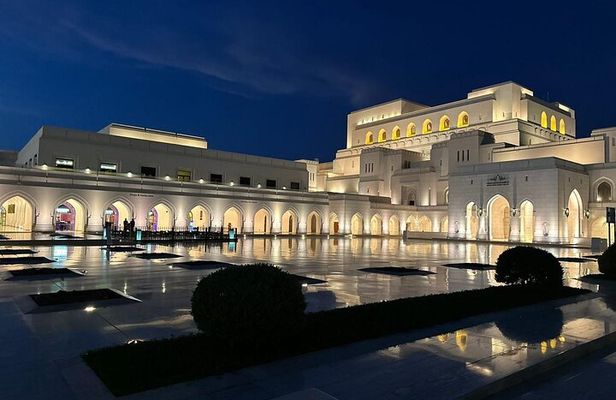 Muscat Private Evening City Tour with pickup from Hotels and Port