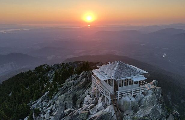 Mount Pilchuck Fire Lookout Hike near Seattle