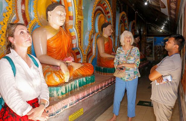 Negombo: CITY TOUR by Car with Professional Guiding