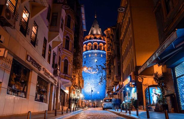 Synagogue with Mosque and Church Walking Tour in Istanbul