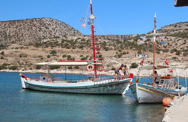 Naxos Private Boat Trip from Panermos to Rina's Cave