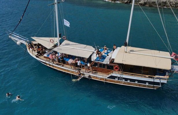 Saranda Prince Ennio-Daily Yacht Tour