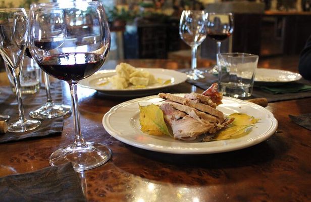 Wine tasting in Roman Countryside: 3-hour tour from Rome