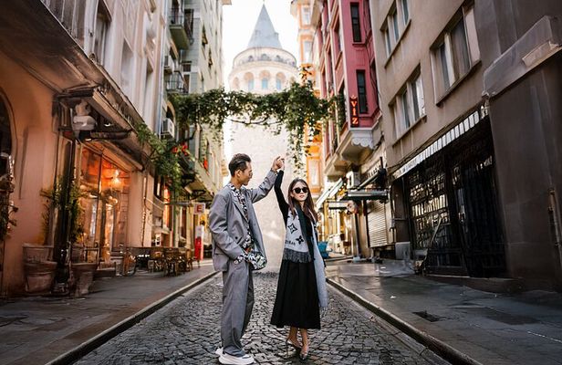 Istanbul Photoshoot tour with Local Photographer