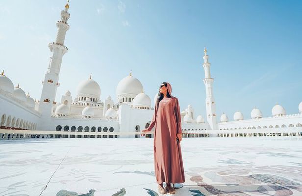 Private Abu Dhabi City Tour with Ferrari World Tickets Combo