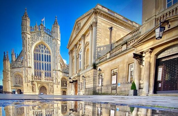 Private Smartphone photography Walking Tour Around Bath