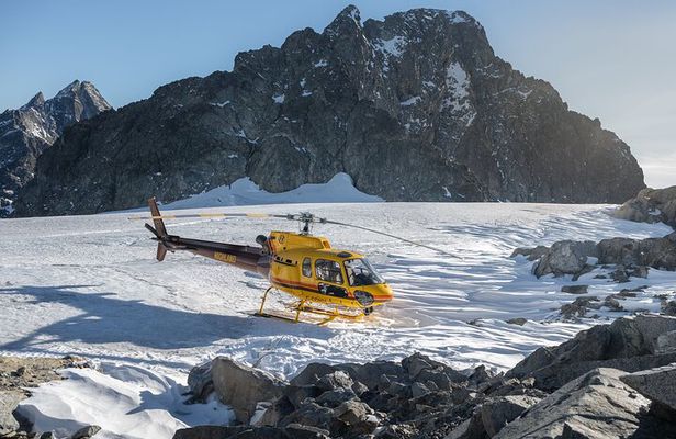 The Sea to Sky Helicopter Sightseeing Tour