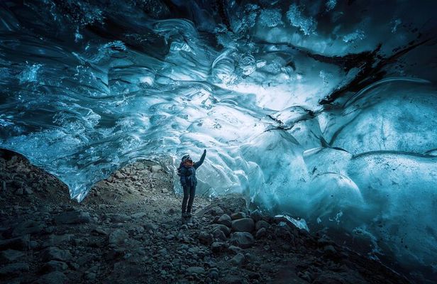 The Original Ice Cave Tour in Jökulsárlón Glacier Lagoon