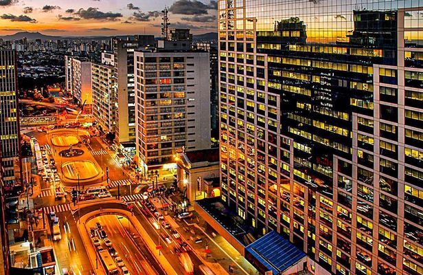 Private Customizable São Paulo City Walking Tour