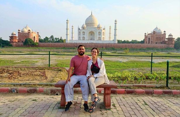 Agra: Taj Mahal Skip-The-Line Guided Tour with Options