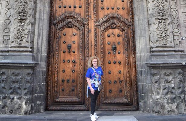 Downtown Mexico City and Bellas Artes entrance Private Tour