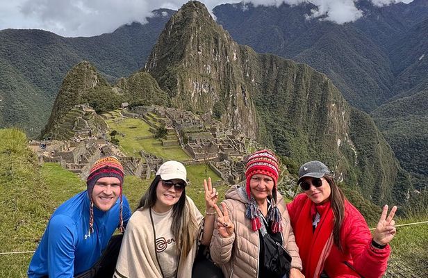 4 Day || All Included City Tour Sacred Valley and Machu Picchu