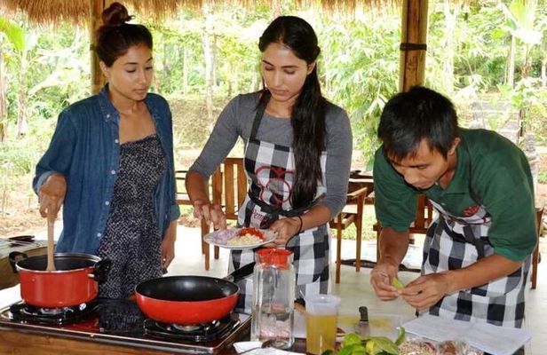 Private Balinese Cooking Class and Balinese house -All inclusive 